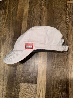 adidas Men's Light Gray Cap with Red Logo Patch